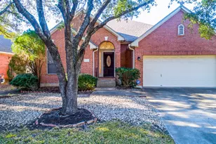 1901 Dapplegrey Ln, Austin, TX 78727 - Photo 5