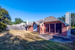 1901 Dapplegrey Ln, Austin, TX 78727 - Photo 29
