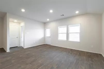 314 North Richland Drive, Lockhart, TX 78644 - Photo 9