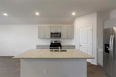 314 North Richland Drive, Lockhart, TX 78644 - Photo 5