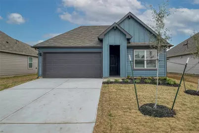 314 North Richland Drive, Lockhart, TX 78644 - Photo 1