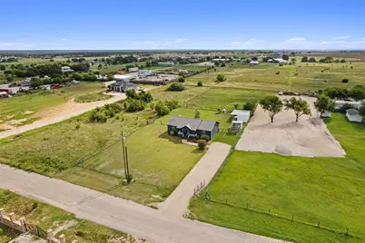 150 Evangeline Lane, Hutto, TX 78634 - Photo 17
