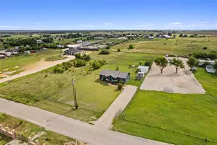 150 Evangeline Ln, Hutto, TX 78634 - Photo 17