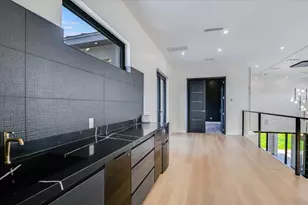 1806 Lauren Dr, Spicewood, TX 78669 - Photo 23