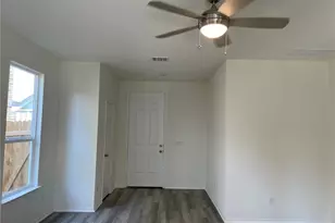 6417 Wagon Spring St, Del Valle, TX 78617 - Photo 17