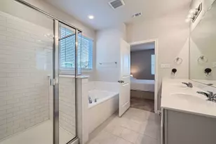 1009 NW Testoa Cove N, Hutto, TX 78634 - Photo 19