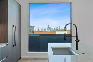 2209 S 1st St, Austin, TX 78704 - Photo 3