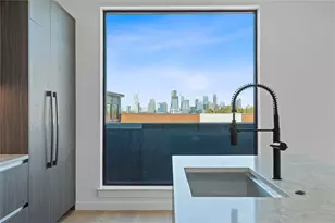 2209 S 1st St, Austin, TX 78704 - Photo 3