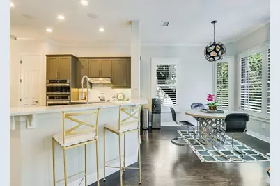 2007 Rue De St Tropez, Austin, TX 78746 - Photo 9