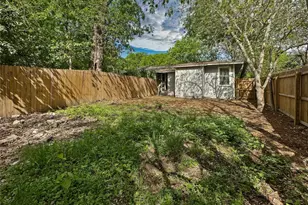 1026 Haynes St, San Marcos, TX 78666 - Photo 35