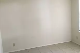 619 W 37th St, Austin, TX 78705 - Photo 7