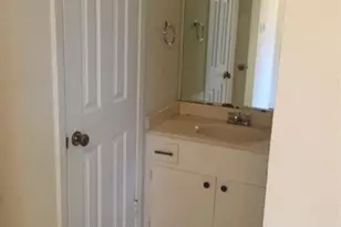 619 W 37th St, Austin, TX 78705 - Photo 13