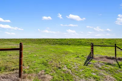 700 County Road 466, Elgin, TX 78621 - Photo 19