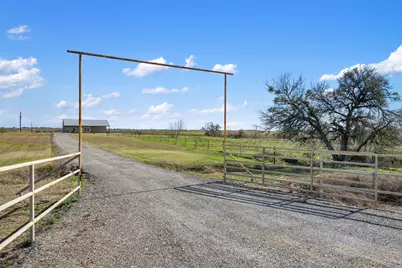 700 County Road 466, Elgin, TX 78621 - Photo 5