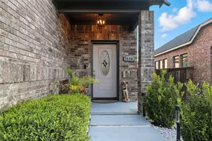 2838 High Castle Ln, San Antonio, TX 78245 - Photo 5