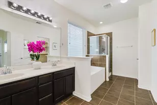 115 Mollie Dr, Hutto, TX 78634 - Photo 11
