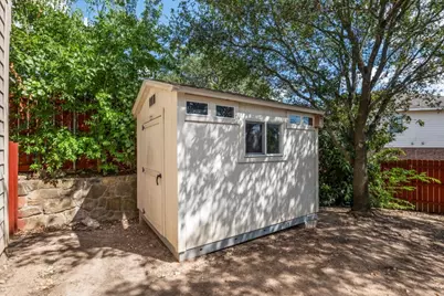 2001 Stephanne Creek Cove, Austin, TX 78744 - Photo 35