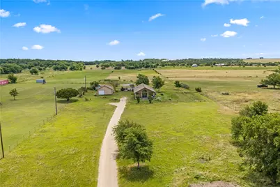 1325 County Road 269, Oglesby, TX 76561 - Photo 23