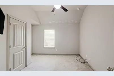 102 N Pasture Cove, Hutto, TX 78634 - Photo 19