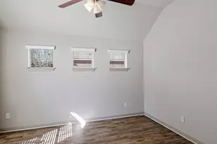 102 N Pasture Cove, Hutto, TX 78634 - Photo 17