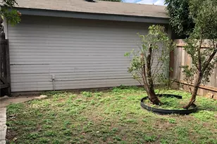 8009 Parliament Pl, Austin, TX 78759 - Photo 5