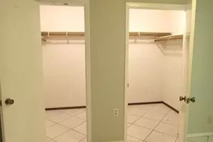 910 E Meadowmere Ln S, Austin, TX 78758 - Photo 11