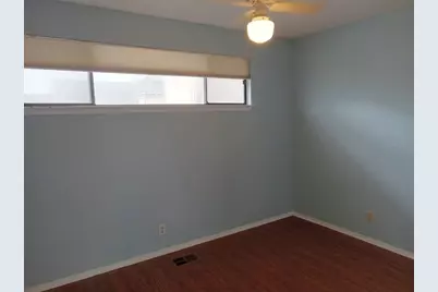 910 E Meadowmere Lane S, Austin, TX 78758 - Photo 19