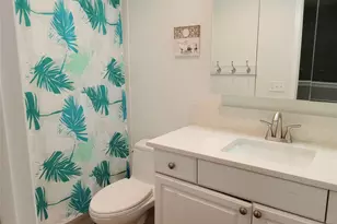 910 E Meadowmere Ln S, Austin, TX 78758 - Photo 23