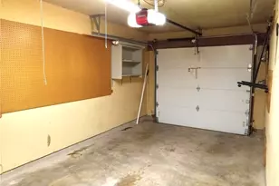 910 E Meadowmere Ln S, Austin, TX 78758 - Photo 25