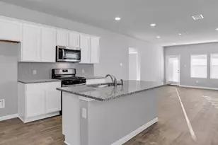 211 Hamilton Pool Ln, Bastrop, TX 78602 - Photo 3