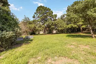 208 Old Potato Rd, Paige, TX 78659 - Photo 17