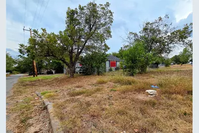 914 Porter Street, Taylor, TX 76574 - Photo 7