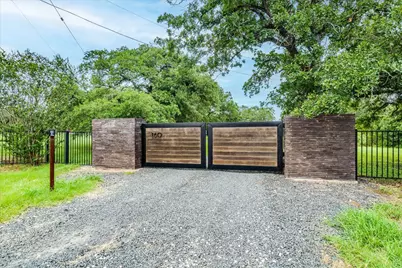 160 Shady Oaks Drive, Dale, TX 78616 - Photo 27