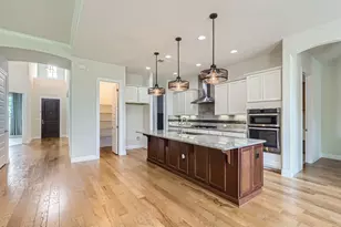 10107 Ida Grove Ln, Austin, TX 78717 - Photo 9