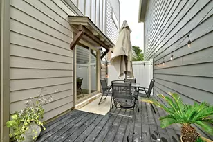 8009 Mellencamp Dr, Austin, TX 78744 - Photo 27