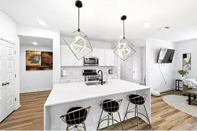 8009 Mellencamp Drive #212, Austin, TX 78744 - Photo 9