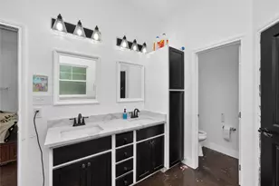 108 W Keomuku Ln, Bastrop, TX 78602 - Photo 13