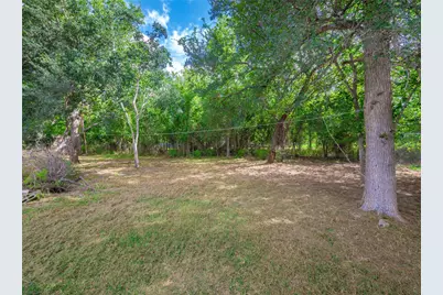 108 W Keomuku Lane, Bastrop, TX 78602 - Photo 25