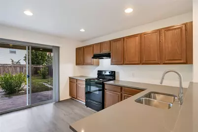 1628 Poppy Seed Lane, Austin, TX 78741 - Photo 7