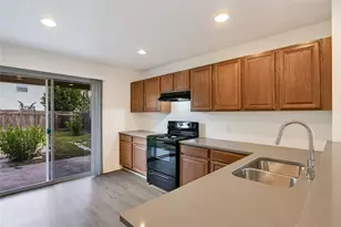 1628 Poppy Seed Ln, Austin, TX 78741 - Photo 7