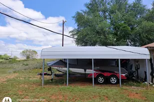 601 E Austin Ave, Llano, TX 78643 - Photo 15