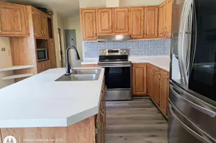 601 E Austin Ave, Llano, TX 78643 - Photo 7