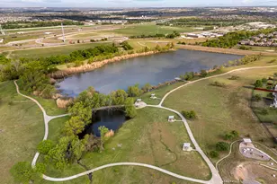 103 Little Lake Rd, Hutto, TX 78634 - Photo 31