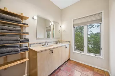 409 E 38th Street #302, Austin, TX 78705 - Photo 15