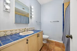 409 E 38th St, Austin, TX 78705 - Photo 23