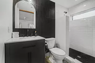 2202 Santa Rosa St, Austin, TX 78702 - Photo 23