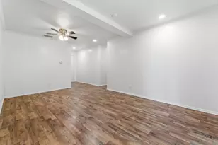 6601 Stonleigh Pl, Austin, TX 78744 - Photo 21