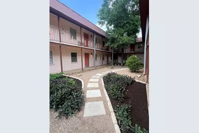 1410 W North Loop Boulevard #102, Austin, TX 78756 - Photo 7