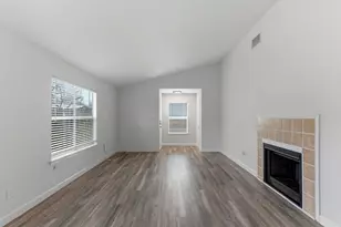 9706 Holly Springs Dr, Austin, TX 78748 - Photo 5