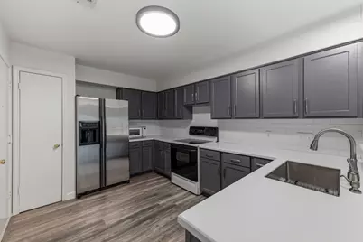 9706 Holly Springs Drive, Austin, TX 78748 - Photo 7